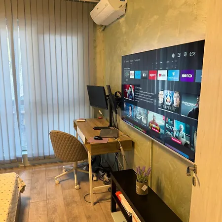 アパート 2-bedroom With Private Parking Fast Wifi 3-aircon 3-smarttvs Workdesk Youtube Premium And Netflix ヴァルナ