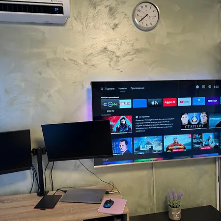 2-bedroom With Private Parking Fast Wifi 3-aircon 3-smarttvs Workdesk Youtube Premium And Netflix Apartment Varna