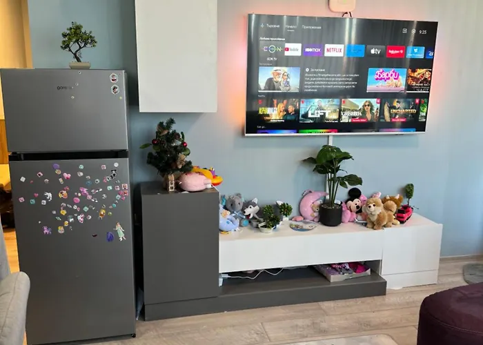 2-bedroom With Private Parking Fast Wifi 3-aircon 3-smarttvs Workdesk Youtube Premium And Netflix Апартамент *