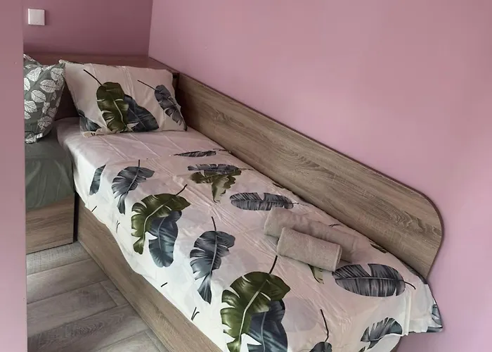 2-bedroom With Private Parking Fast Wifi 3-aircon 3-smarttvs Workdesk Youtube Premium And Netflix * Варна